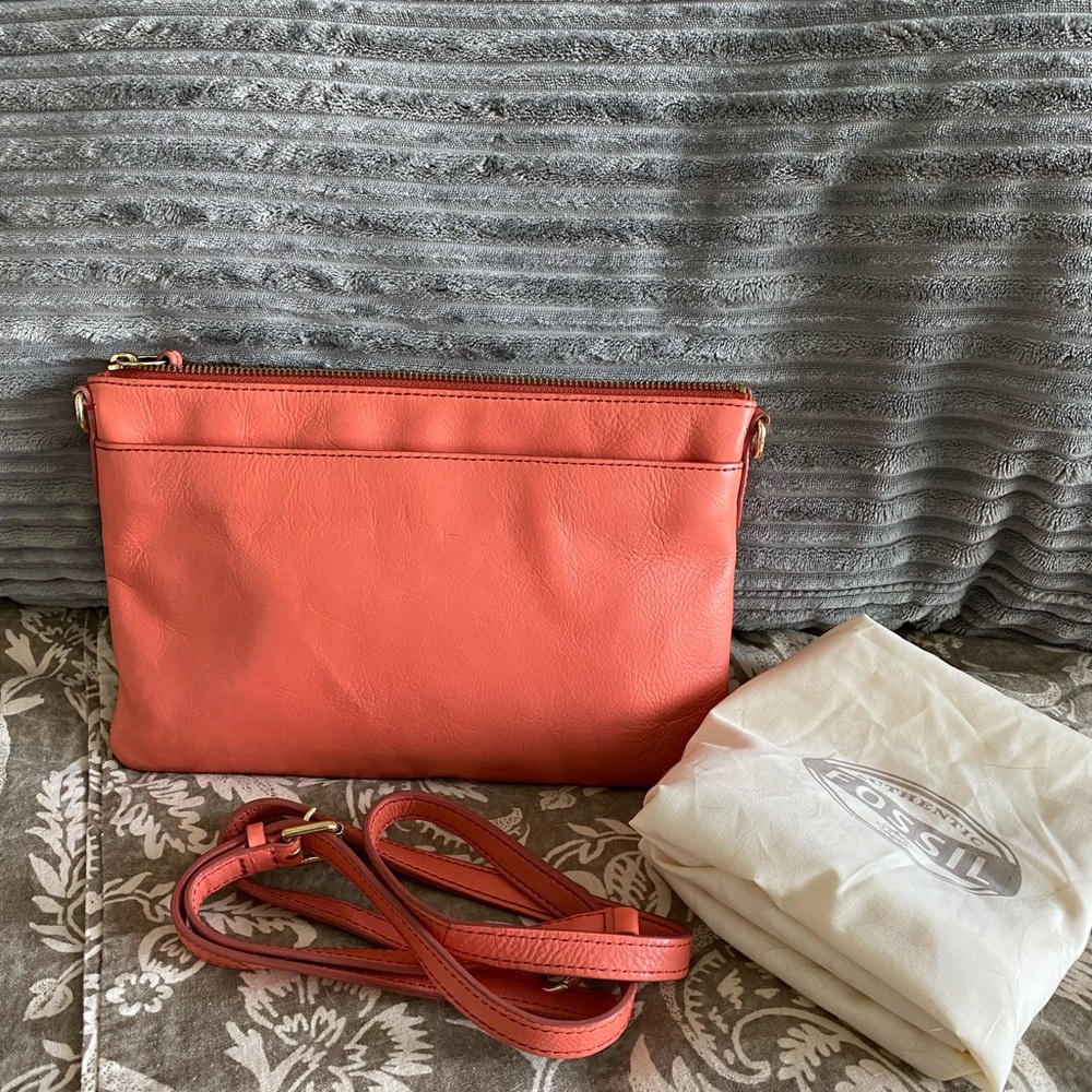 Fossil crossbody clutch